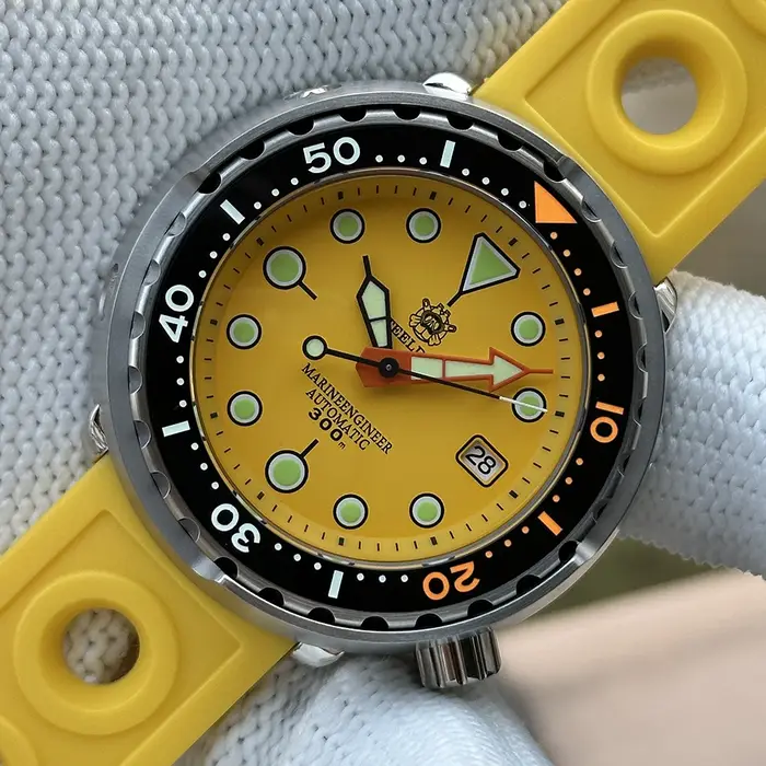 Montre de plongée automatique STEELDIVE SD1975C avec cadran jaune de 47,5 mm, lunette en céramique s