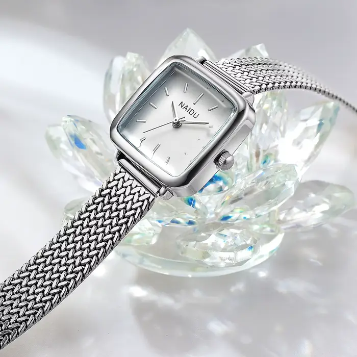 Montre carrée pour femme avec bracelet en acier inoxydable