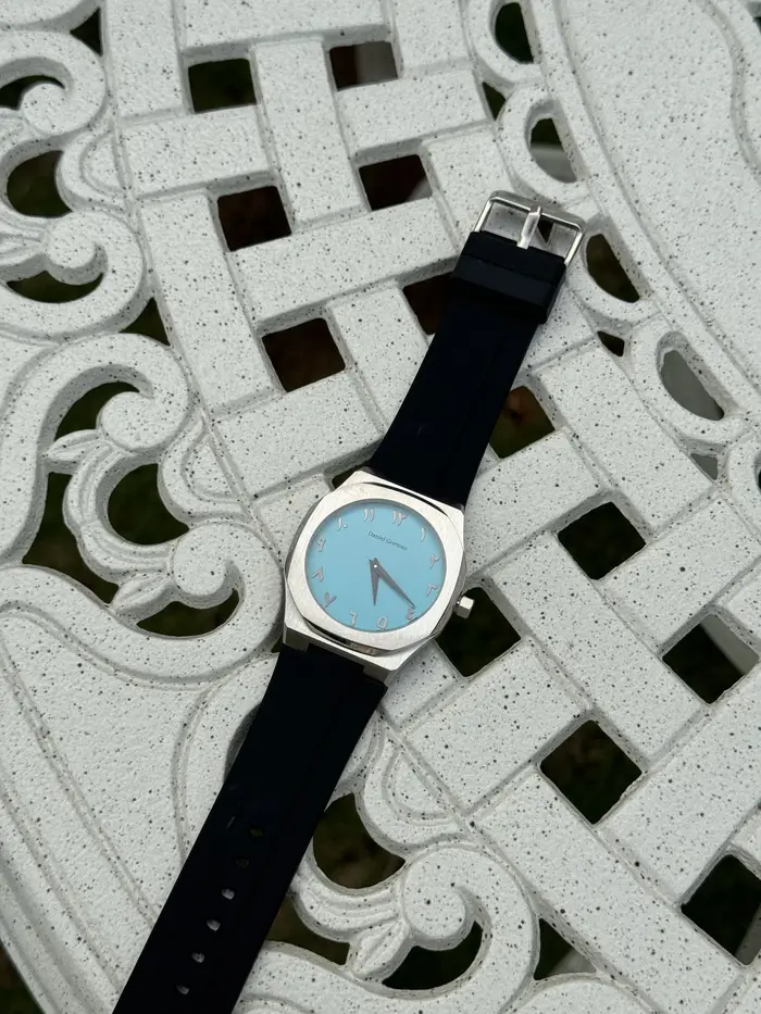 2026 Nouvelle montre à quartz ultra-mince de luxe pour hommes - Chiffres arabes en acier inoxydable - Montre-bracelet étanche 50M - Des original