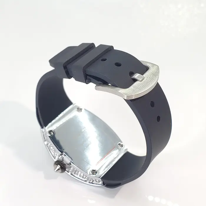 Nouvelle montre en diamant pour femme