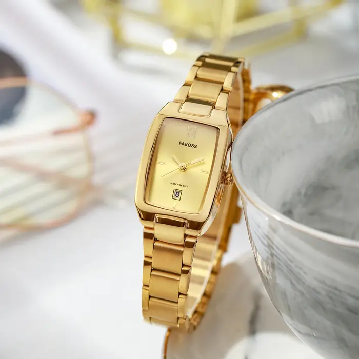 Montre dorée WWOOR pour femmes, montres de mode, montres-bracelets à quartz étanches pour femmes, bracelet élégant en acier inoxydable, montres pour femmes
