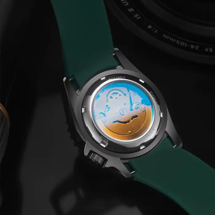 Montre mécanique à cadran bleu unique