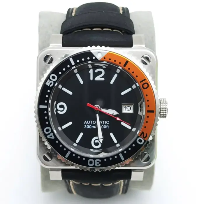 2025 carré 42mm montres pour hommes de haute qualité carré NH35 montre automatique cadran lumineux bracelets en cuir saphir