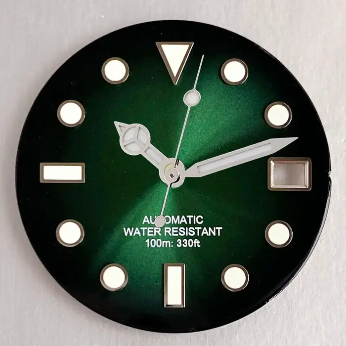 Cadran de montre lumineux Sunburst violet rouge vert bleu 29mm