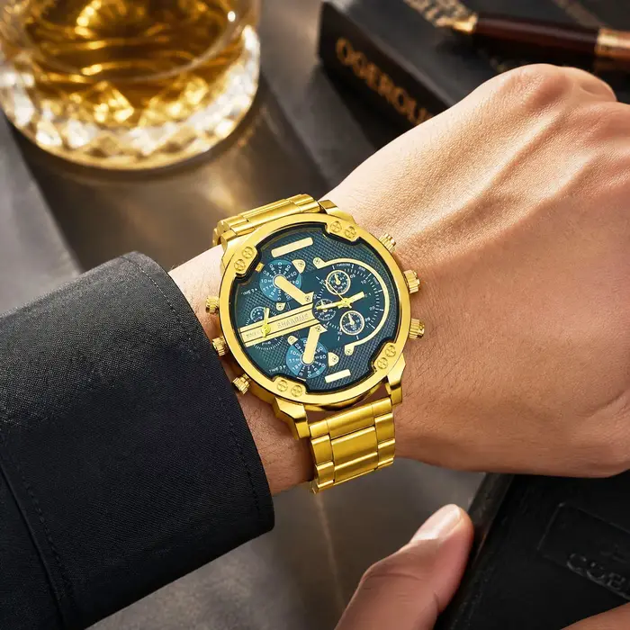 Une élégante montre pour homme d'affaires de couleur or, dotée d'un bracelet en acier et d'un boîtier robuste, un accessoire indispensable pour l'homme moderne.