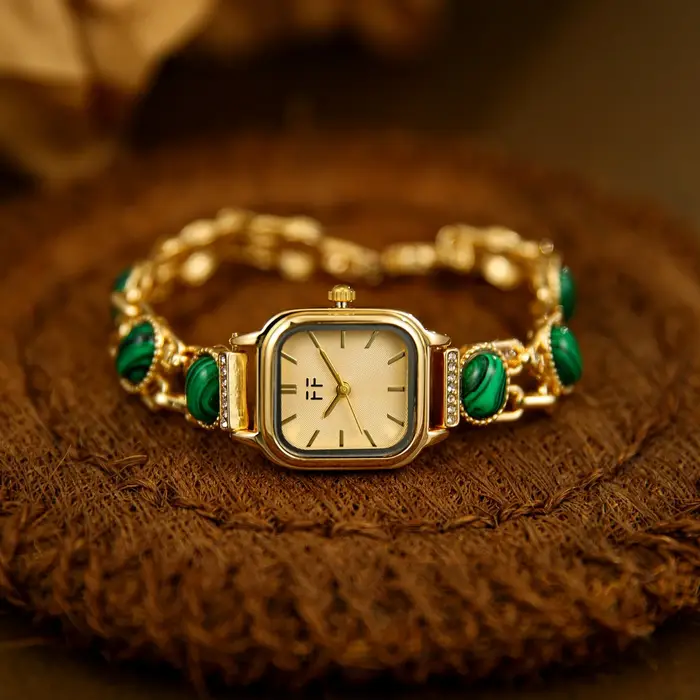 Montres pour femmes tendance avec bracelet incrusté de pierres précieuses turquoise artificielles