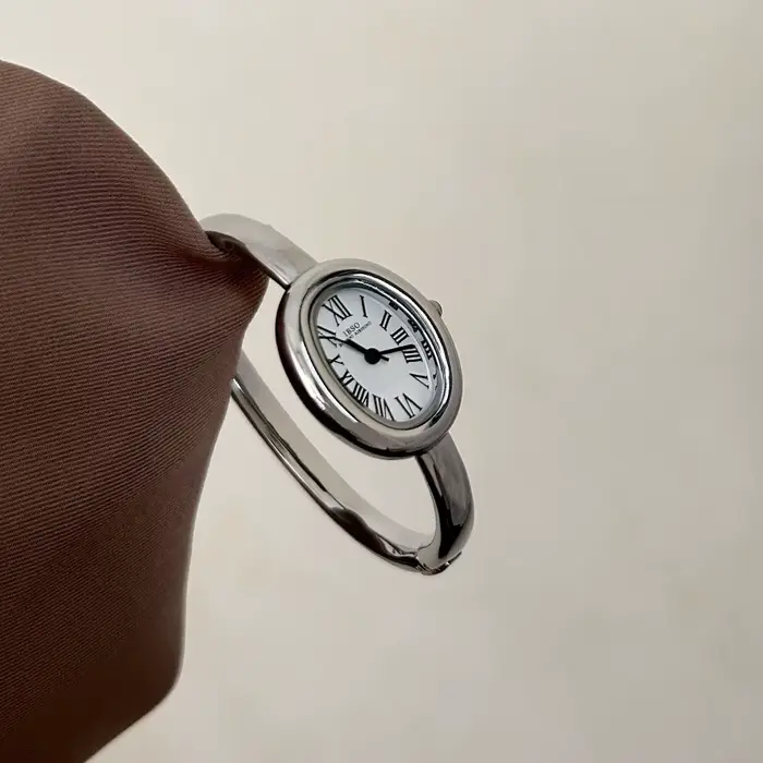 Montre pour femme élégante