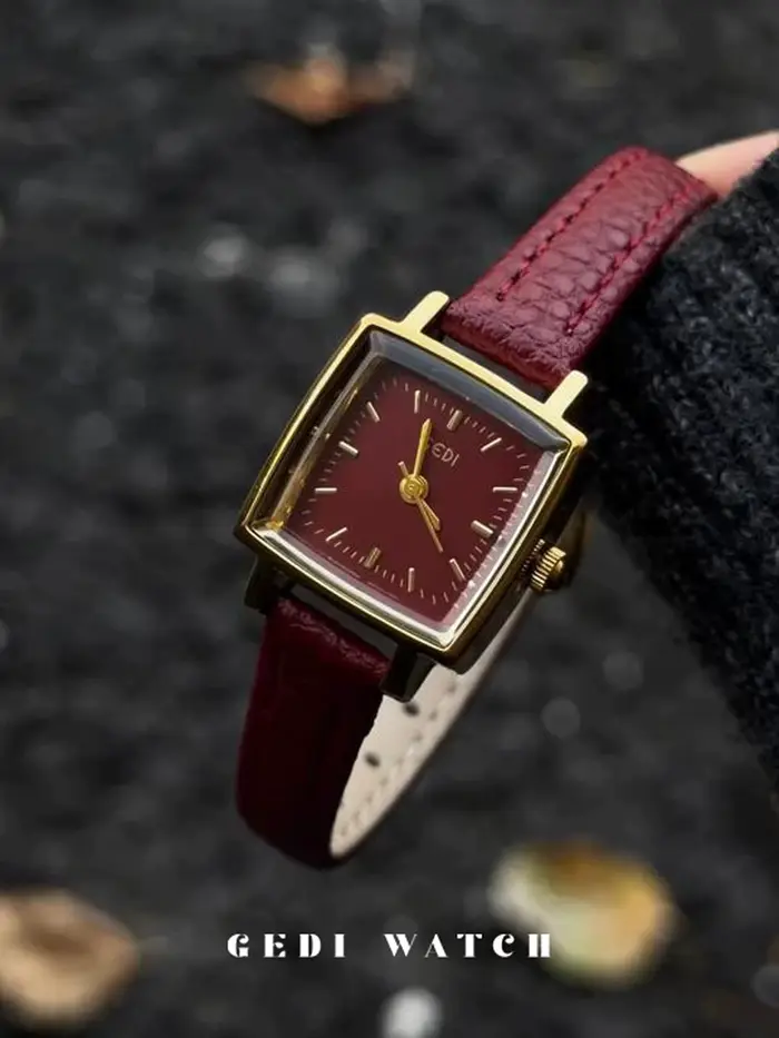 Montre de luxe pour femme de style vintage