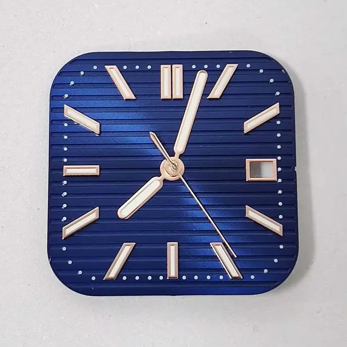Cadran de montre carré rayé sans logo 29