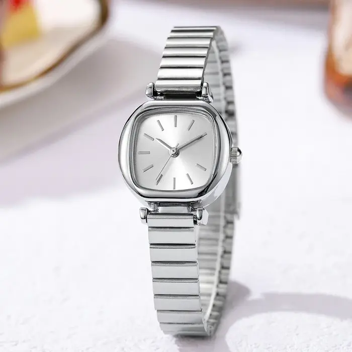 Montre à quartz pour femme, couleur or, cadran carré, simple, bracelet réglable en acier inoxydable 