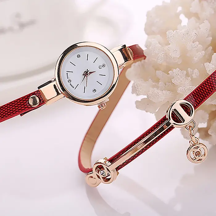 Montre-bracelet en similicuir pour femme