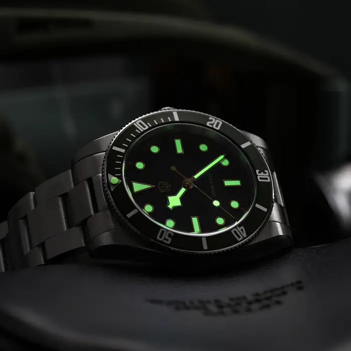 Montre Watchdives 37mm WD7922 V2 BB54 VH31 avec mouvement à secondes fluotantes