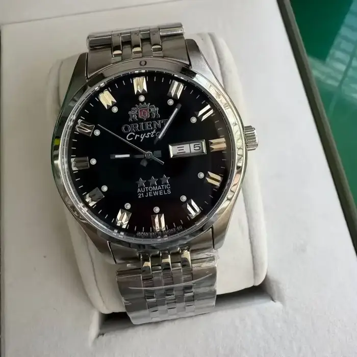 Montre Orient 118A, mouvement japonais
