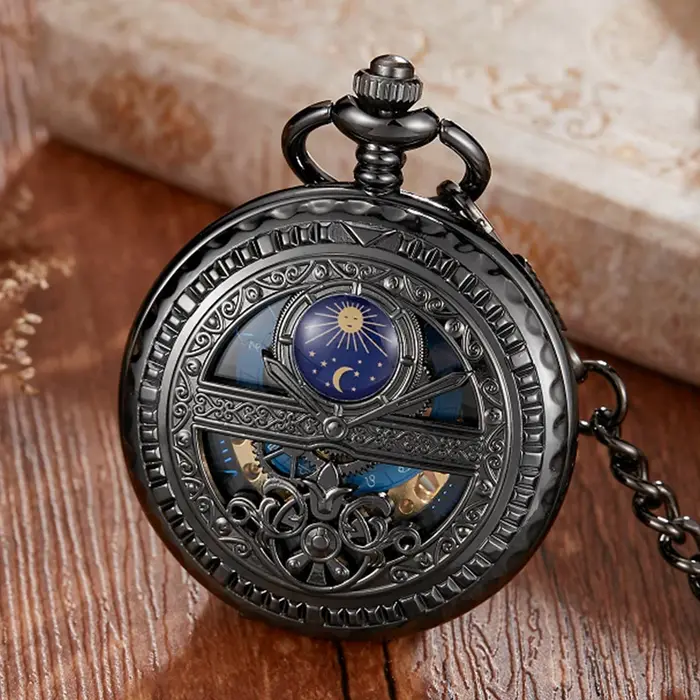 Montre de poche mécanique squelette vintage dorée