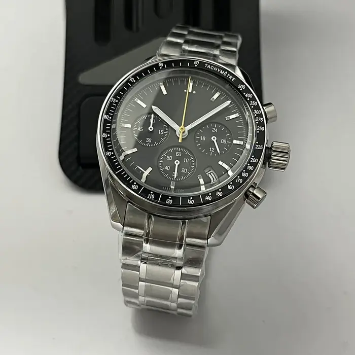 Le nouveau modèle 2025 de montre à quartz pour hommes à la mode et décontractée VK63