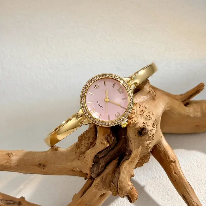 Montre minimaliste pour femme : montre-bracelet à cadran rond et bracelet fin incurvé