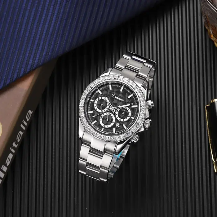 Montre de luxe en diamant pour homme