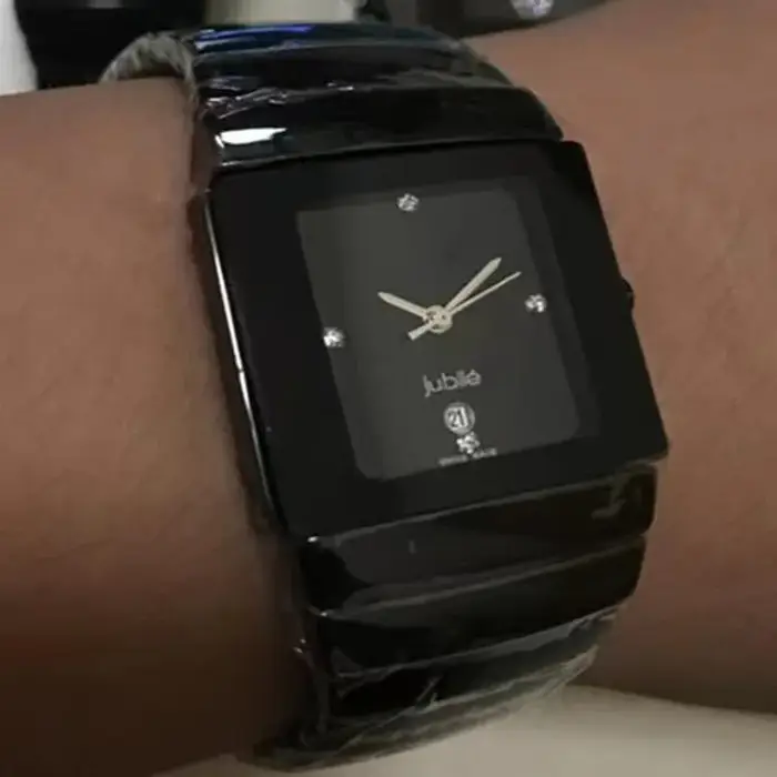 Montre originale pour hommes et femmes