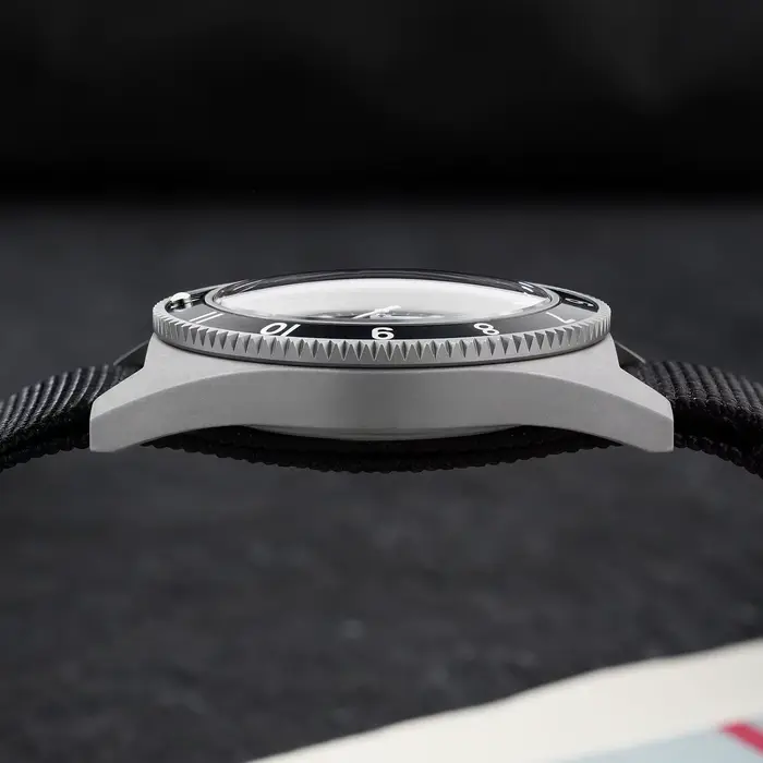 Watchdives-Montre-bracelet à quartz étanche, WD1972, VH31, mouvement à la seconde de balayage, cristal saphir, BGW9 Shoous, 20 bars