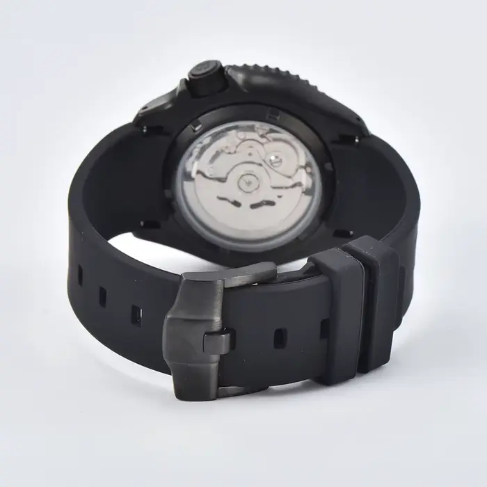 Montre étanche en acier inoxydable avec lunette en céramique
