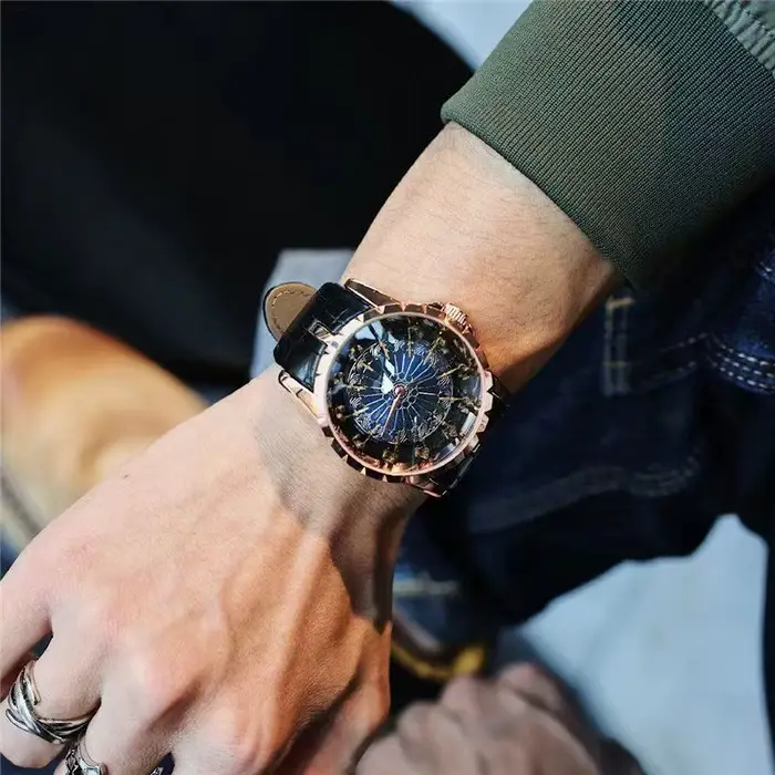 Montre pour hommes luxueuse et élégante