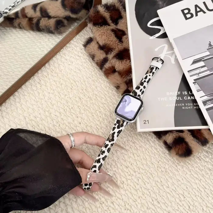 Excellent bracelet en cuir imprimé léopard pour Apple Watch femme 44mm 40mm 45mm 41mm 49mm 46mm Seri
