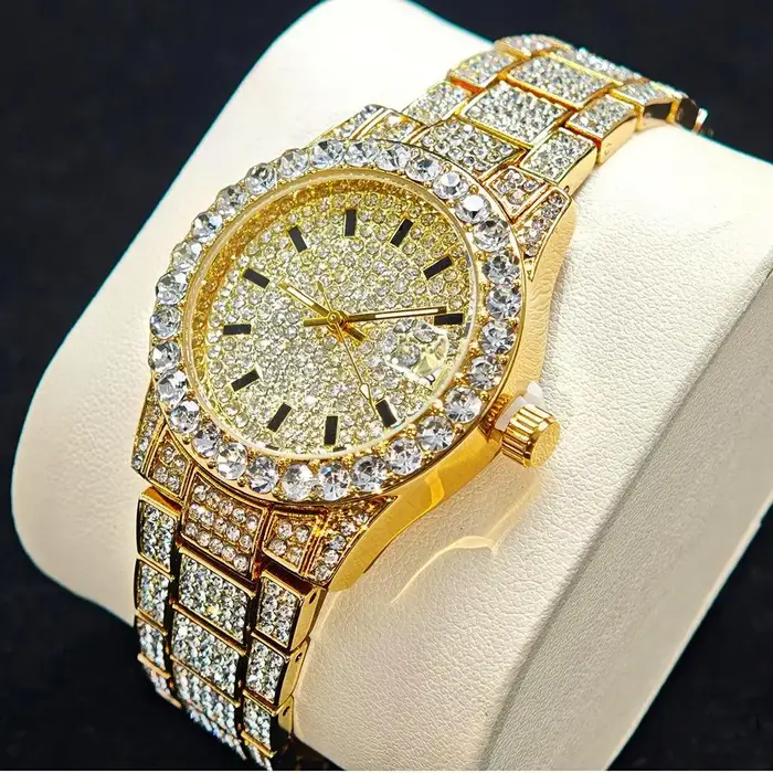 2025 mode chaude montres en or femmes de luxe en acier inoxydable élégant diamant glacé bijoux Quartz montre-bracelet dames livraison directe