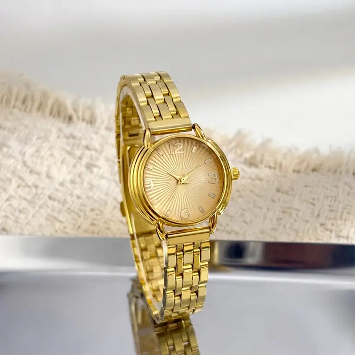 Montre en or pour femme : cadran rond effet soleil, bracelet en acier inoxydable, montre-bracelet de luxe légère
