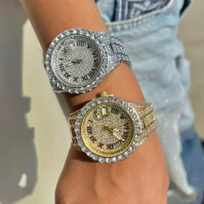 Montres plein de diamants pour femmes de luxe haut de gamme Hip Hop numéro montre à Quartz pour hommes mode acier étanche horloge montre-bracelet
