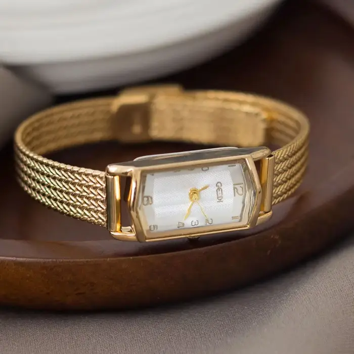 Montres pour femmes, cadran carré élégant, mouvement à quartz, montre-bracelet étanche en acier inoxydable, montre pour femmes, cadeau féminin, cadeau femmes