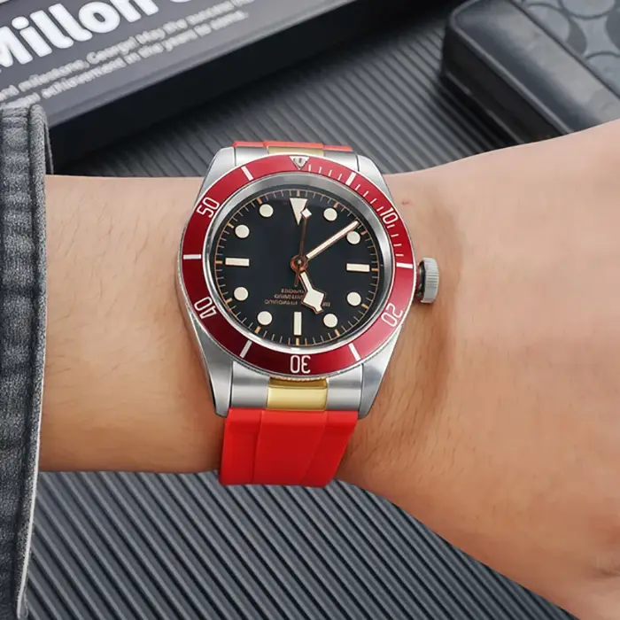 Bracelet en caoutchouc pour Tudor