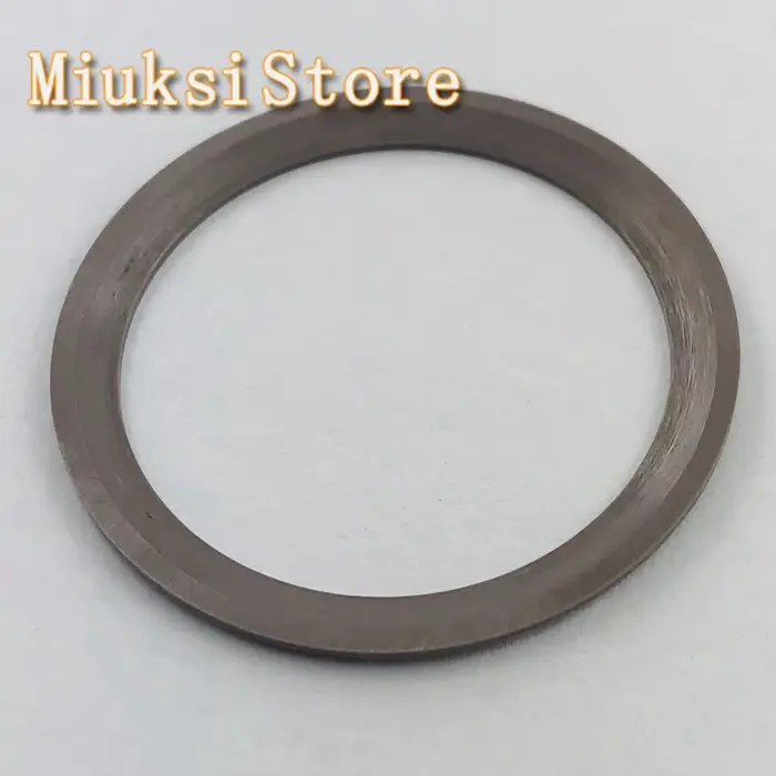 Lunette de montre en céramique grise pour hommes
