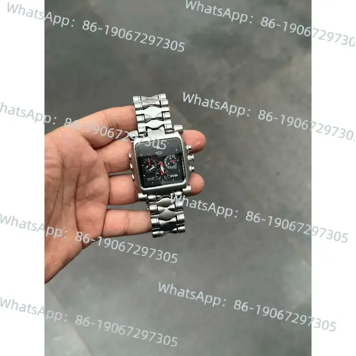 Original nouveau carré grand cadran étanche lumineux mode tendance montre pour hommes
