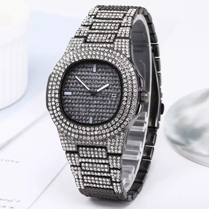 Montre-bracelet en or et argent glacé pour femme