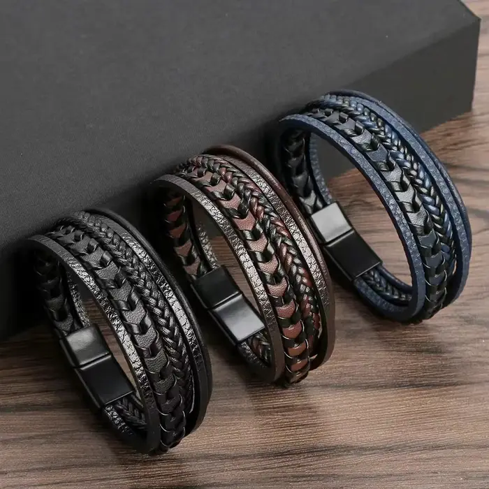 Bracelet tressé en cuir vintage superposé
