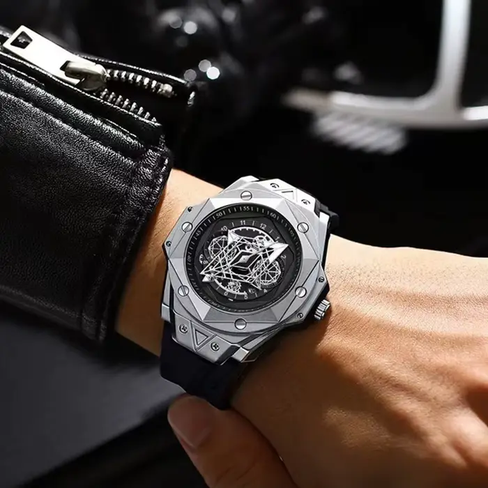 Montre-bracelet à quartz lumineuse pour homme avec bracelet en silicone
