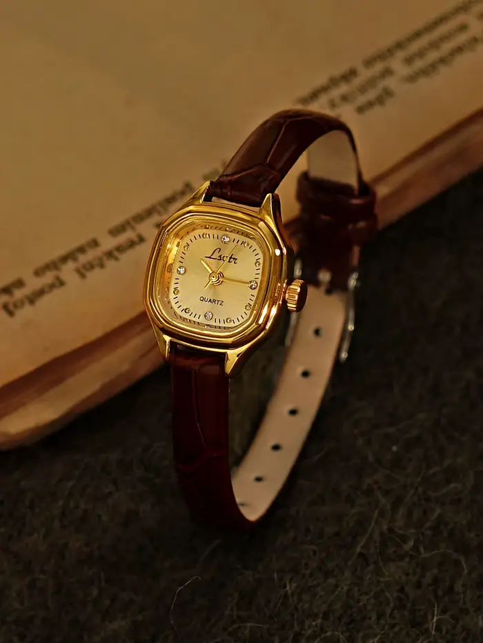 1 montre mini dorée à cadran carré | Style vintage