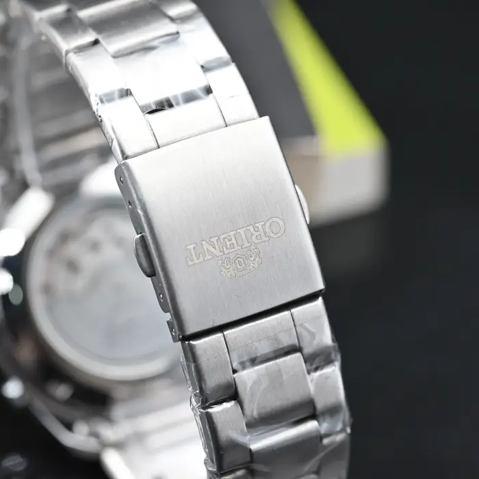 Orient Montre chronographe à quartz pour homme, cadran rouge, bracelet en acier inoxydable, montre-b
