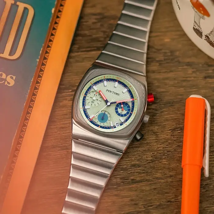 Montre carrée pour hommes
