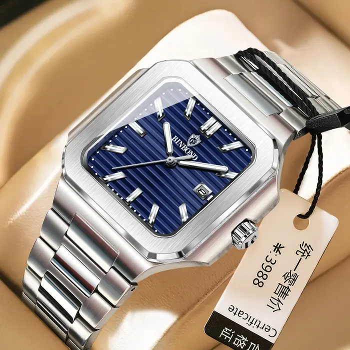 Concept de montre carrée, marque haut de gamme, authentique, sportive, atmosphérique, montre pour homme, tendance et charmante