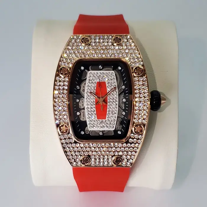 Nouvelle montre en diamant pour femme